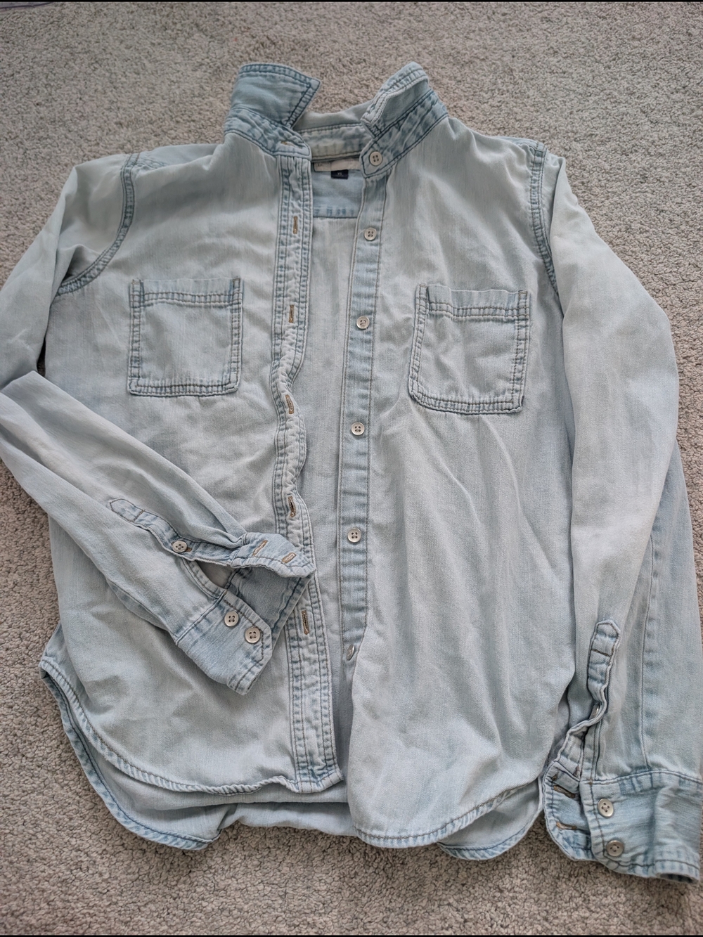 Universal Thread Light Blue Chambray Button-Down Shirt